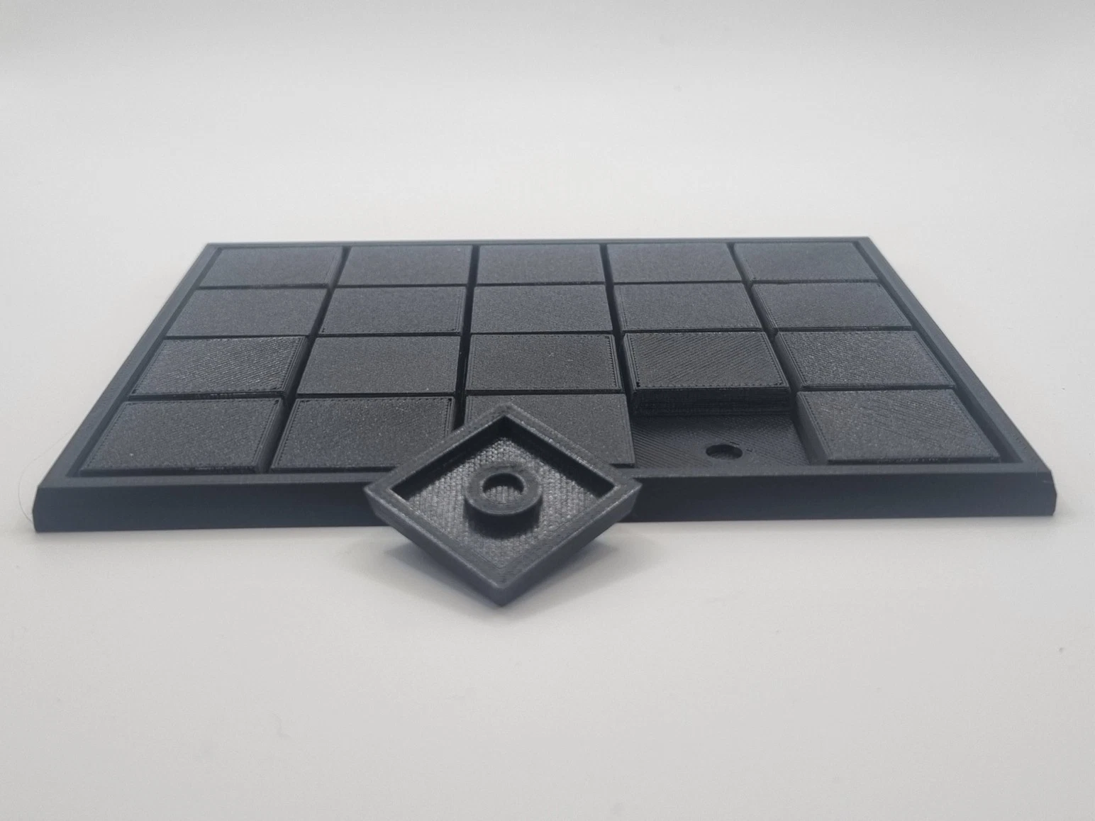 Old World Movement Trays 25mm